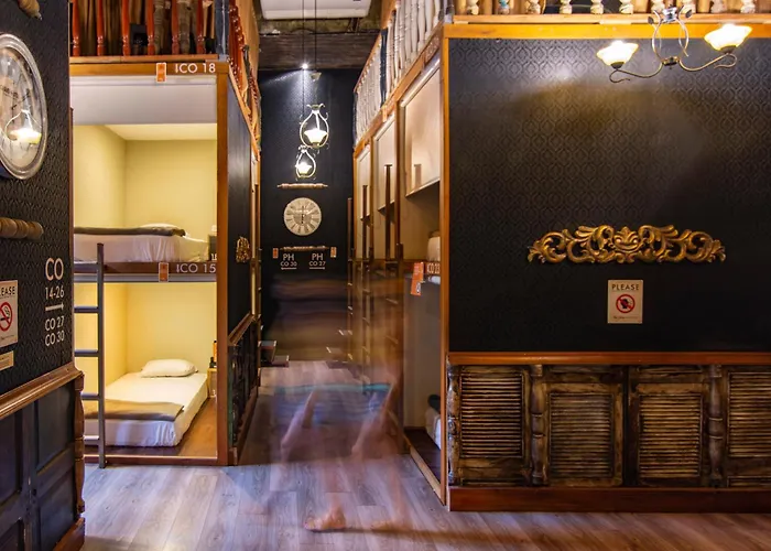 Clock & SuitesHostel